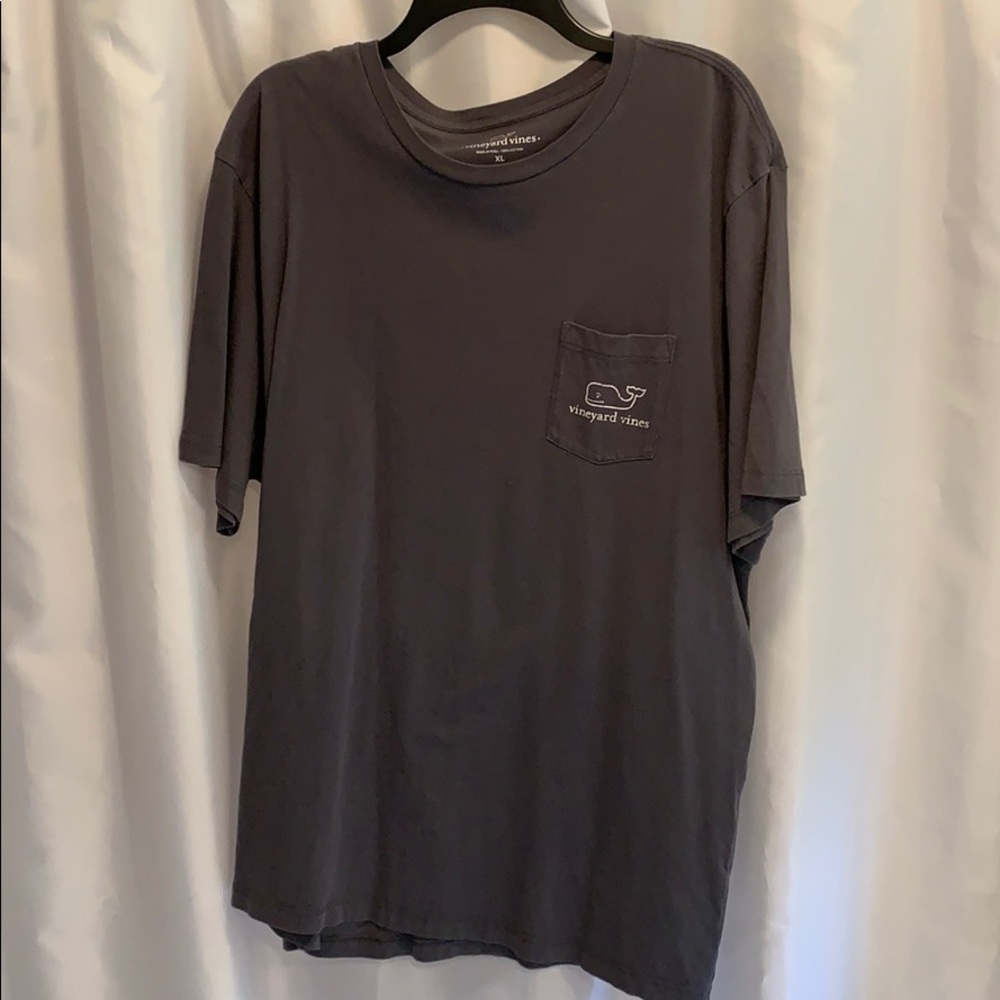 Vineyard Vines pocket t shirt vintage whale
